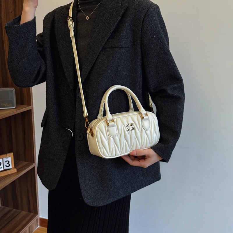 Luxuriöse Damen-Ledertasche, e – Luxury Lifestyle Fashion Bewertung und Preis